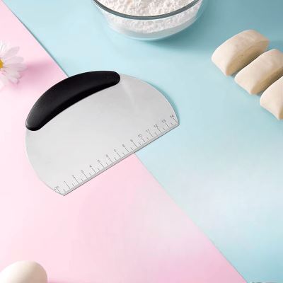 Coupe Pâte - PastryCutter™ - Noir - La P'tite Marmite