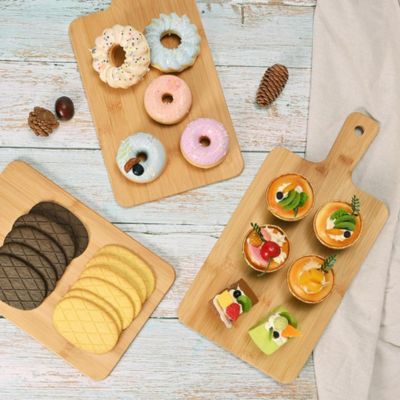 PLANCHE A DECOUPER BOIS CutWoods planche presentation patisserie cookies donuts gateaux