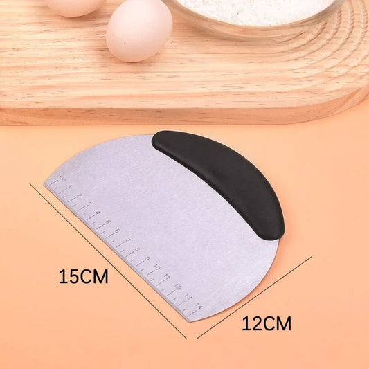 Coupe Pâte - PastryCutter™ - Noir - La P'tite Marmite