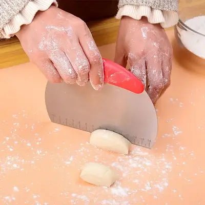 Coupe Pâte - PastryCutter™ - Rouge - La P'tite Marmite
